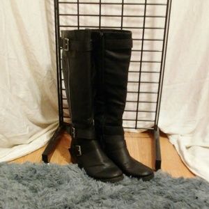 Relativity size 9 black boots